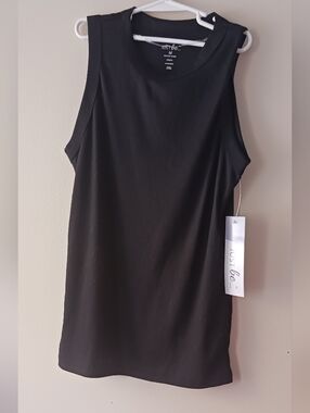 just be Womens  Black Ribbed Crewneck Tank Top Medium A-37